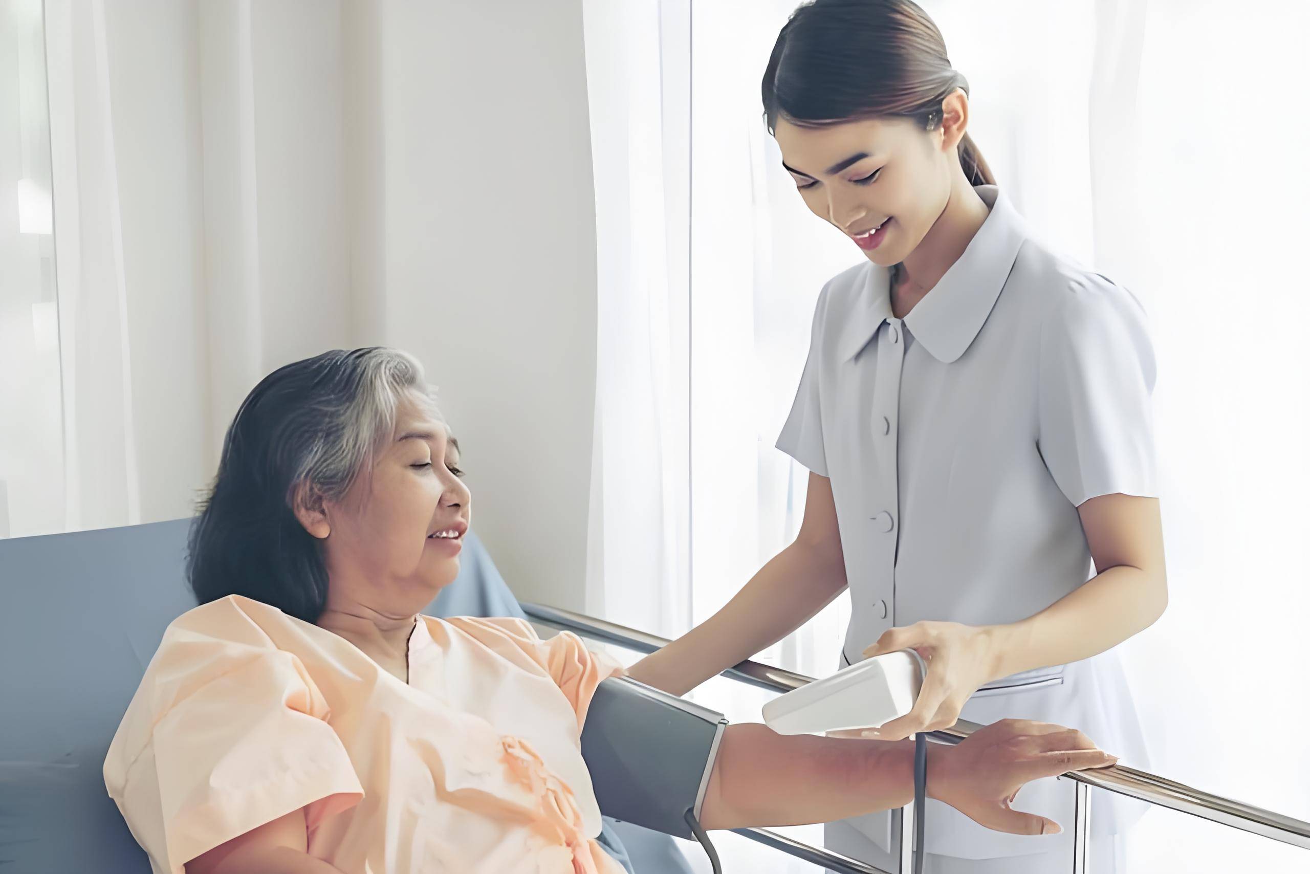 考养老护理员证多少钱?需要哪些条件?报名入口官网?