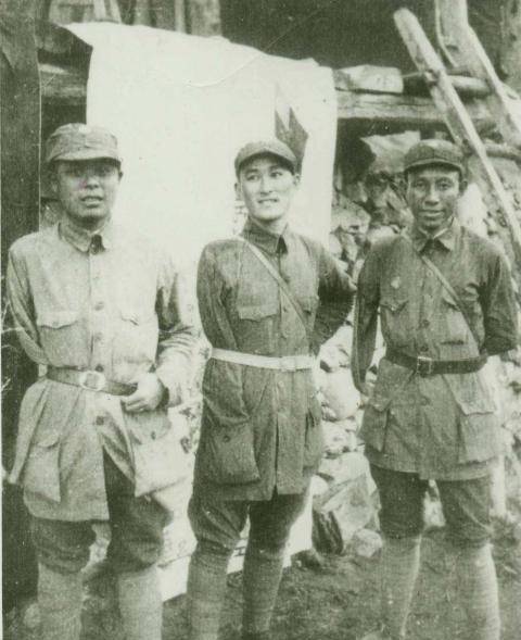 55年首次授衔的十位独臂将军,创下多项共和国之最_少将_军衔_中将