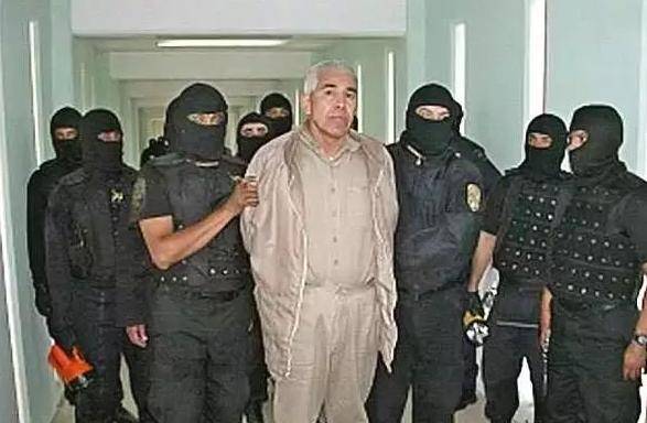 史上最残忍的死法:美国特工被灌毒后,凿洞,碎骨折磨30小时_奇奇·卡马