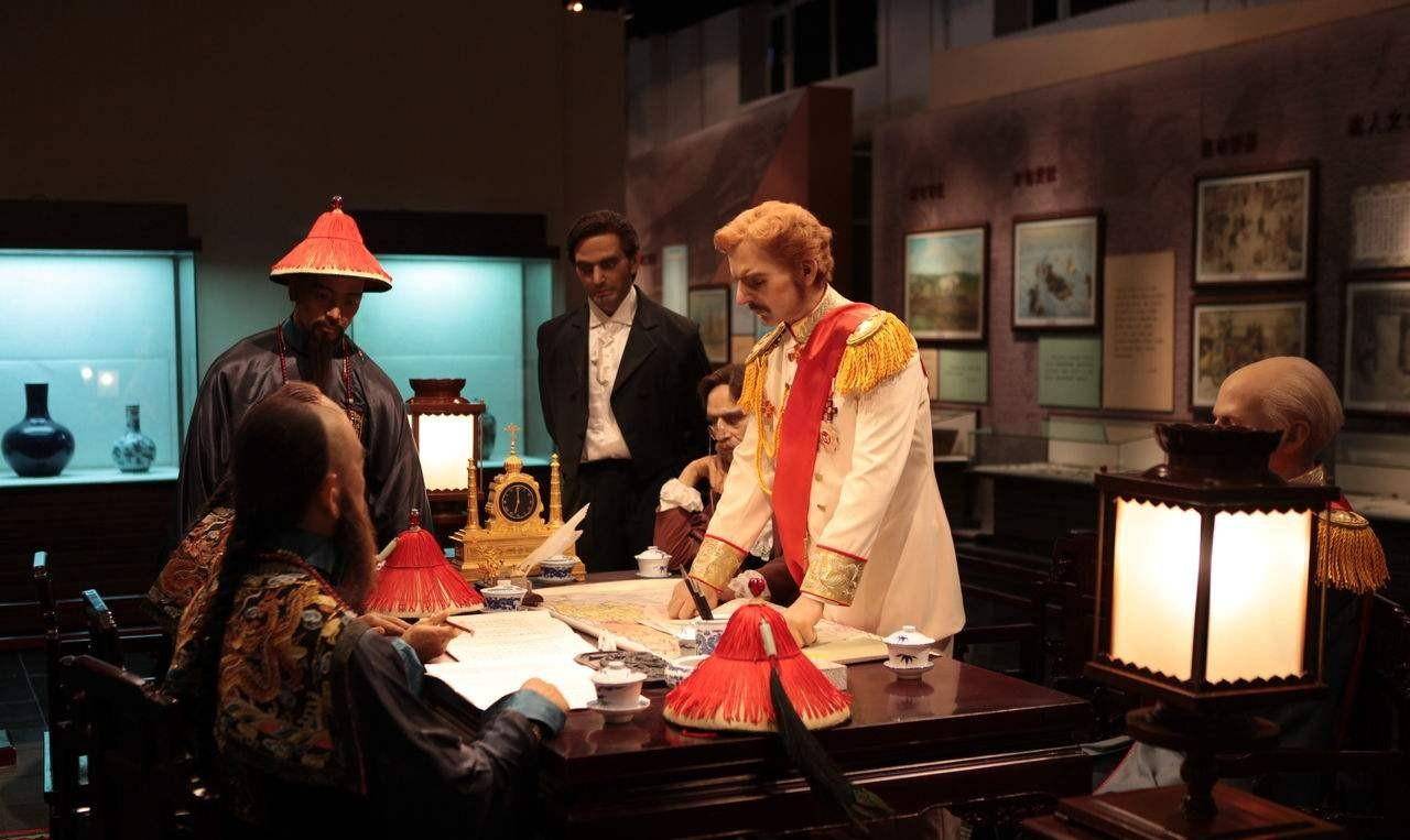 周培公,纳兰明珠和于成龙他们几个谁的官职最大,谁最受信任