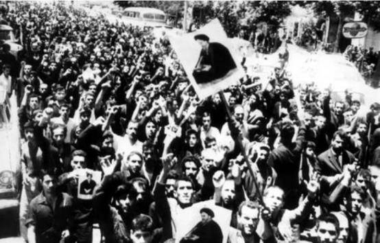 打了八年,死了上百万人的两伊战争,究竟在打什么?