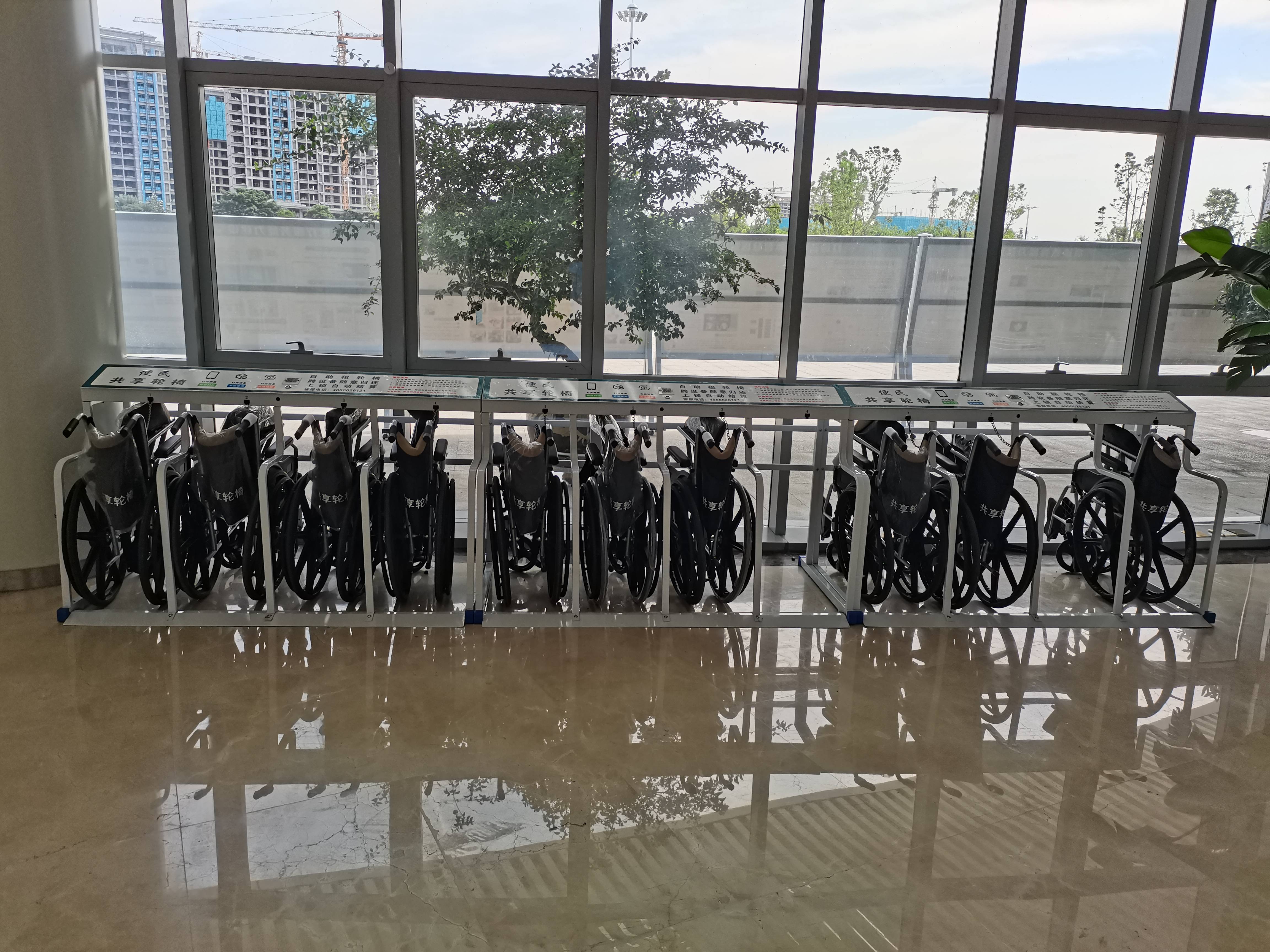便民惠民|"共享轮椅"助力门诊服务升级,让您"医"路畅通