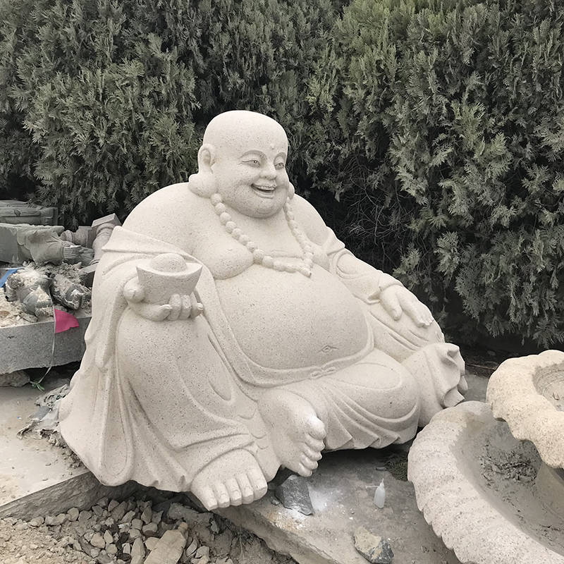 由此可见,弥勒佛石雕像之所以被称为笑佛,包含着许多象征寓意.