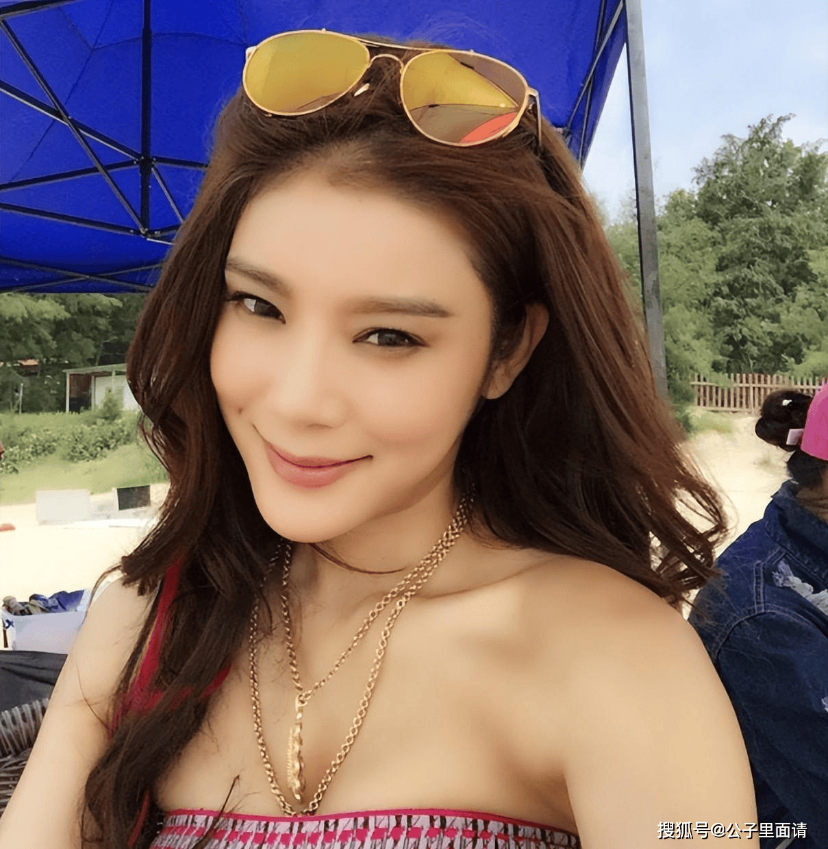 环球小姐冠军赵雅淇,引得李泽楷痴迷,林丹出轨