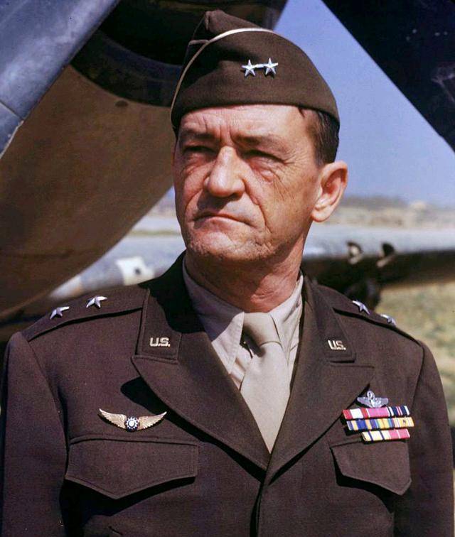 1960年迁居华盛顿后,她以个人经历和中国问题为题的演讲在美国大受