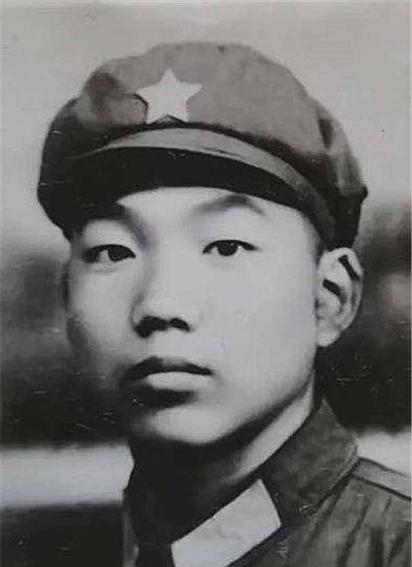 纪实18岁少年被安葬在北京闹市中,经过的火车都为他改道,他是谁