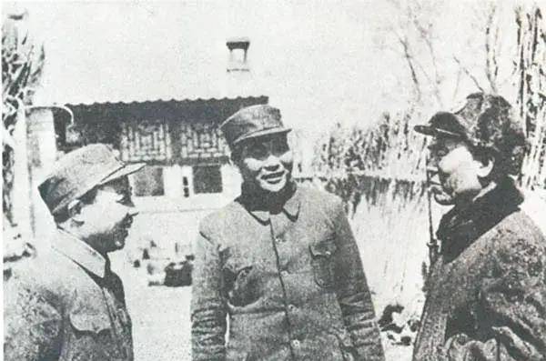 萧劲光萧克萧华,都曾在四野担任要职,说不尽的军中"三萧"