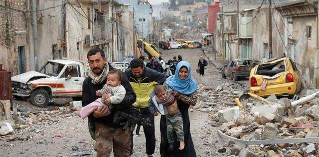 即使如埃及,突尼斯,伊拉克等所谓的世俗化的民主国家,也都是如此,国内