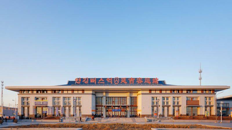 全新开业的格林豪泰延吉市百货大楼酒店(greentree inn)热情洋溢地