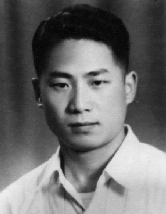 1957年,江苏一烟贩子被老婆和姘夫举报,牵出8年前一桩大案