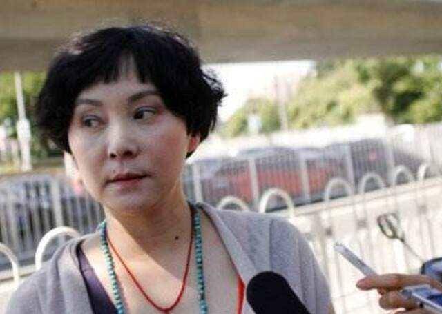 泪崩自述丈夫死后租房住_安雯_苏越_事业