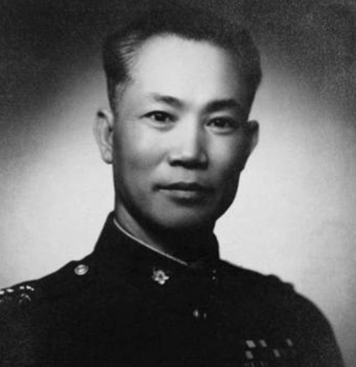 特务土匪陈靖熊:远逃千里当农民,漂亮老婆3次假嫁潜伏多年