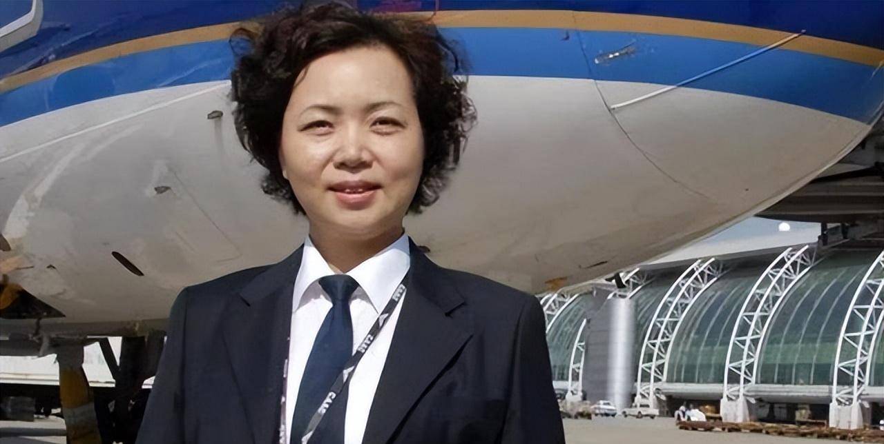 王牌女飞行员刘宇环:退役后航空公司抢破头,成最贵民航女机长