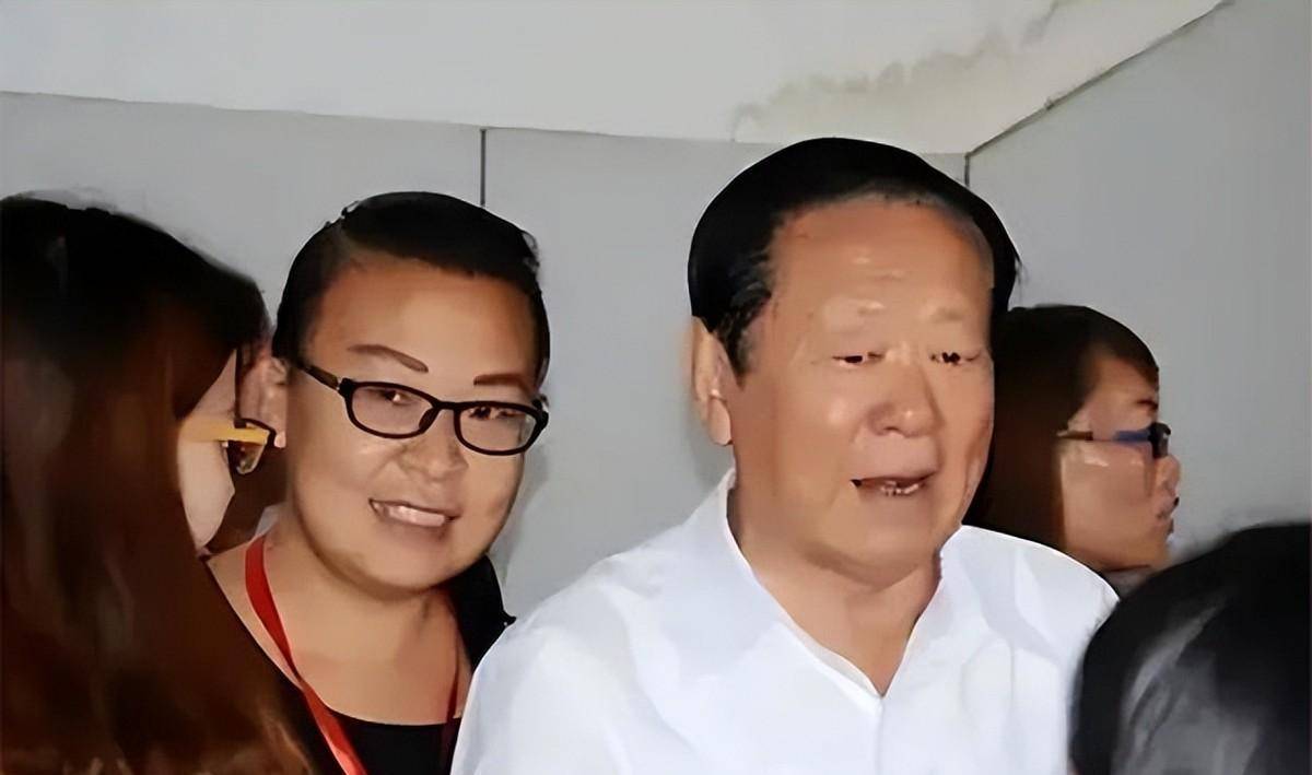 山西前书记胡富国:离晋时数万人相送,84岁与耿彦波看戏精神焕发