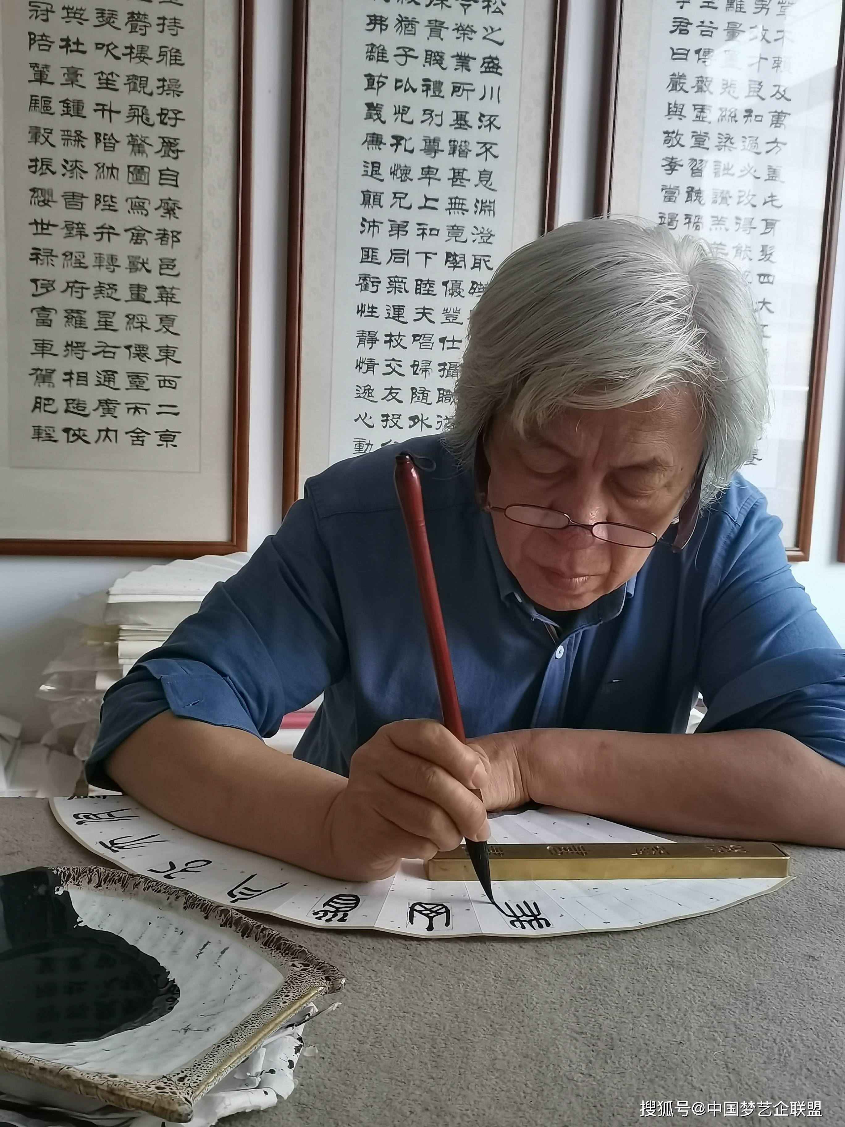 专访书法家严树森:退休后的创作乐章