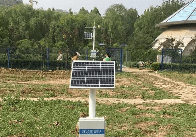 土壤墒情监测设备——一款让年轻人学会种地的土壤水分监测系统