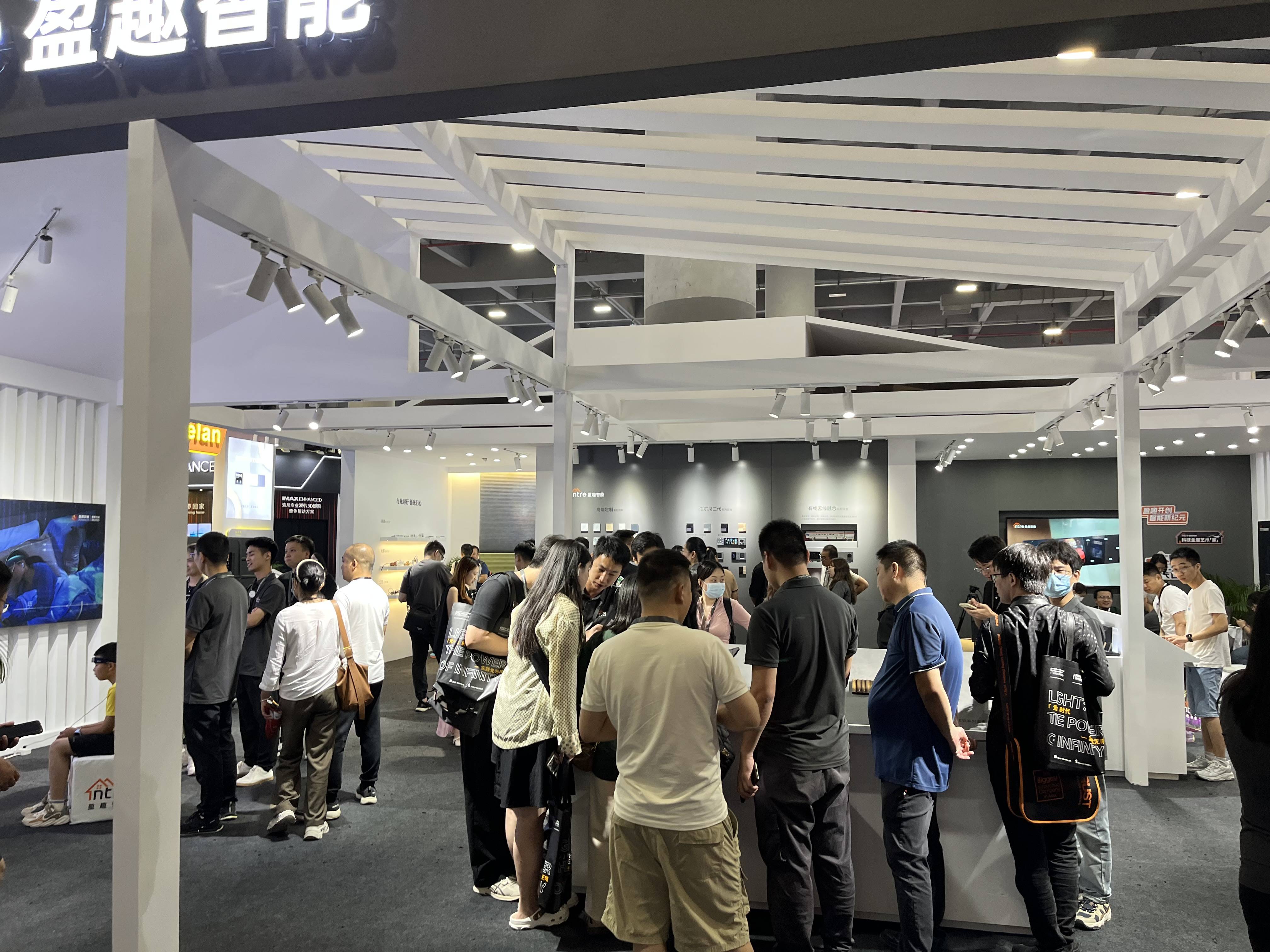 2024年广州国际照明展《光亚展》盛大开幕!