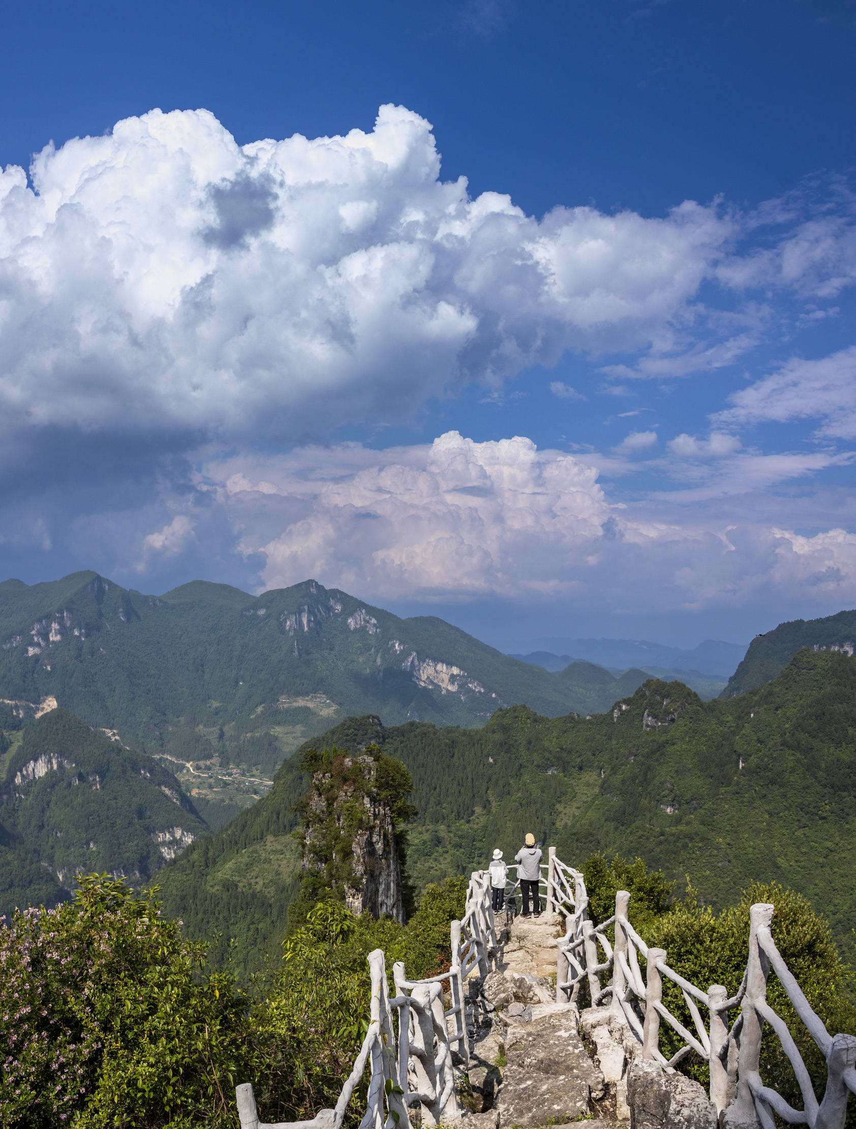 黔江旅游景点一日游图片