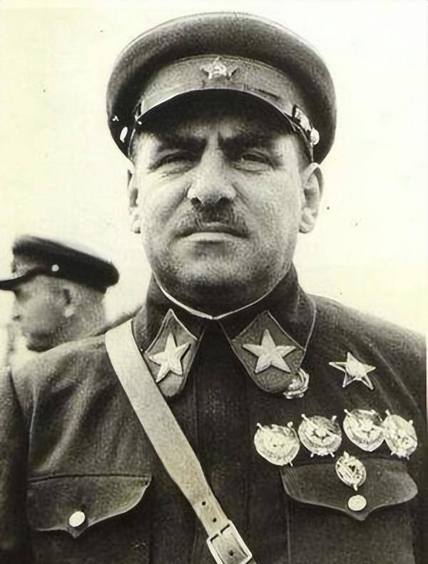 苏联谍王佐尔格:送出能改变历史的情报,因女友暴露身份被判绞刑