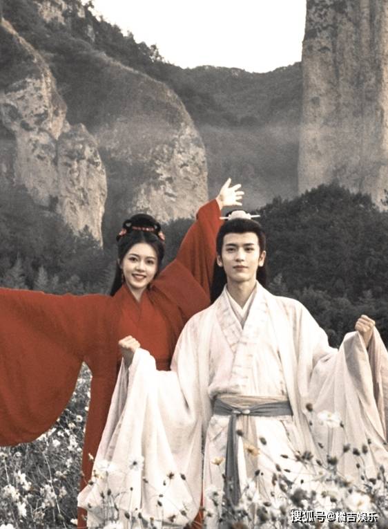 赵今麦张凌赫，二搭樱桃琥珀，拍摄周期为110天-关于赵今麦的视频