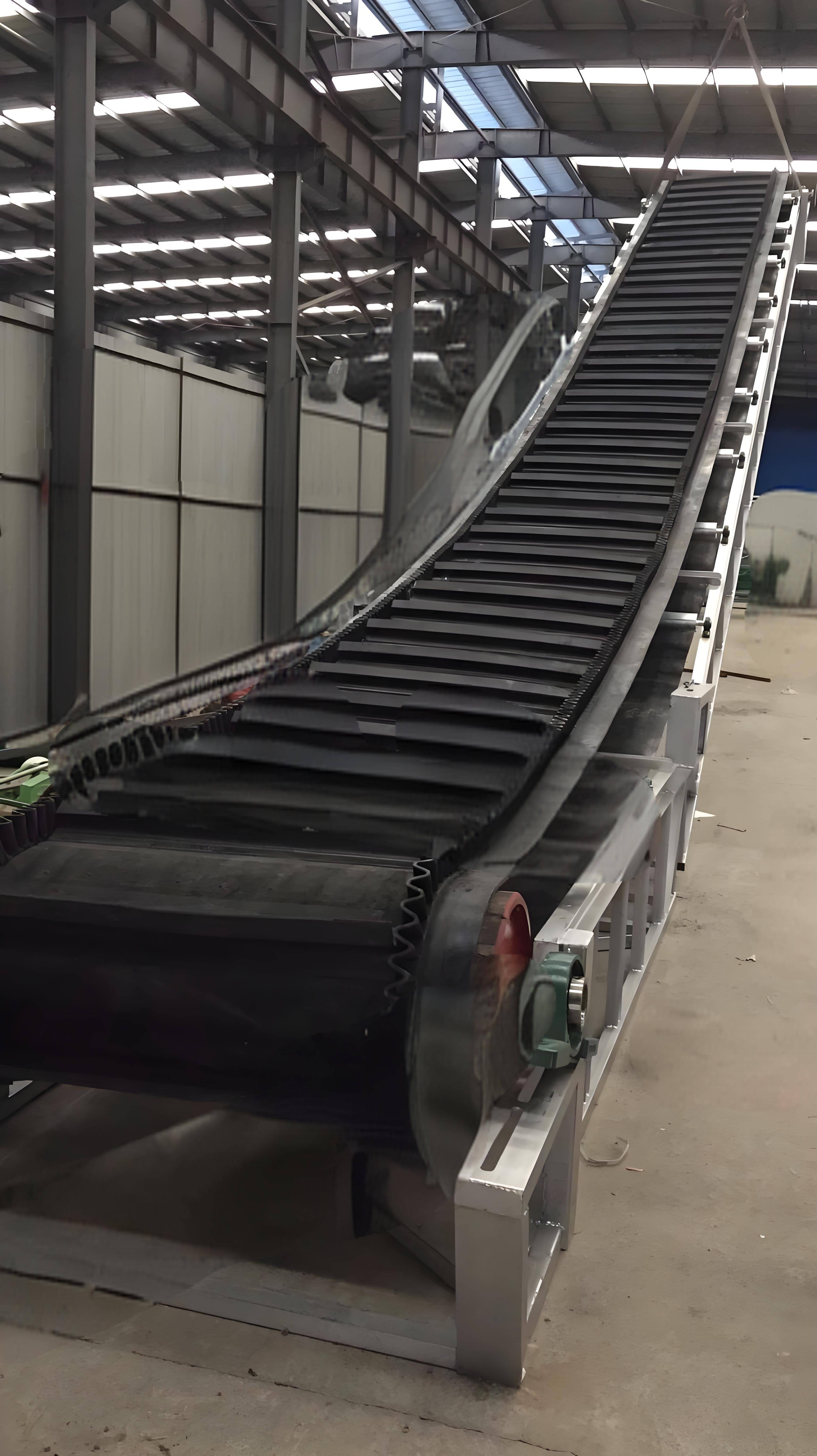 大倾角输送带-助力工业生产迅速发展