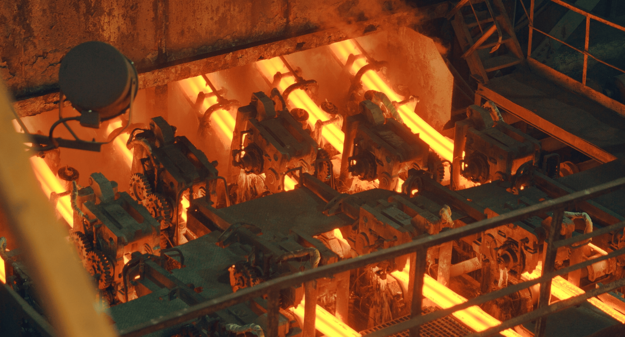 12cr2mo1r容器板性能介绍,12cr2mo1r钢板化学成分,执行哪个标准