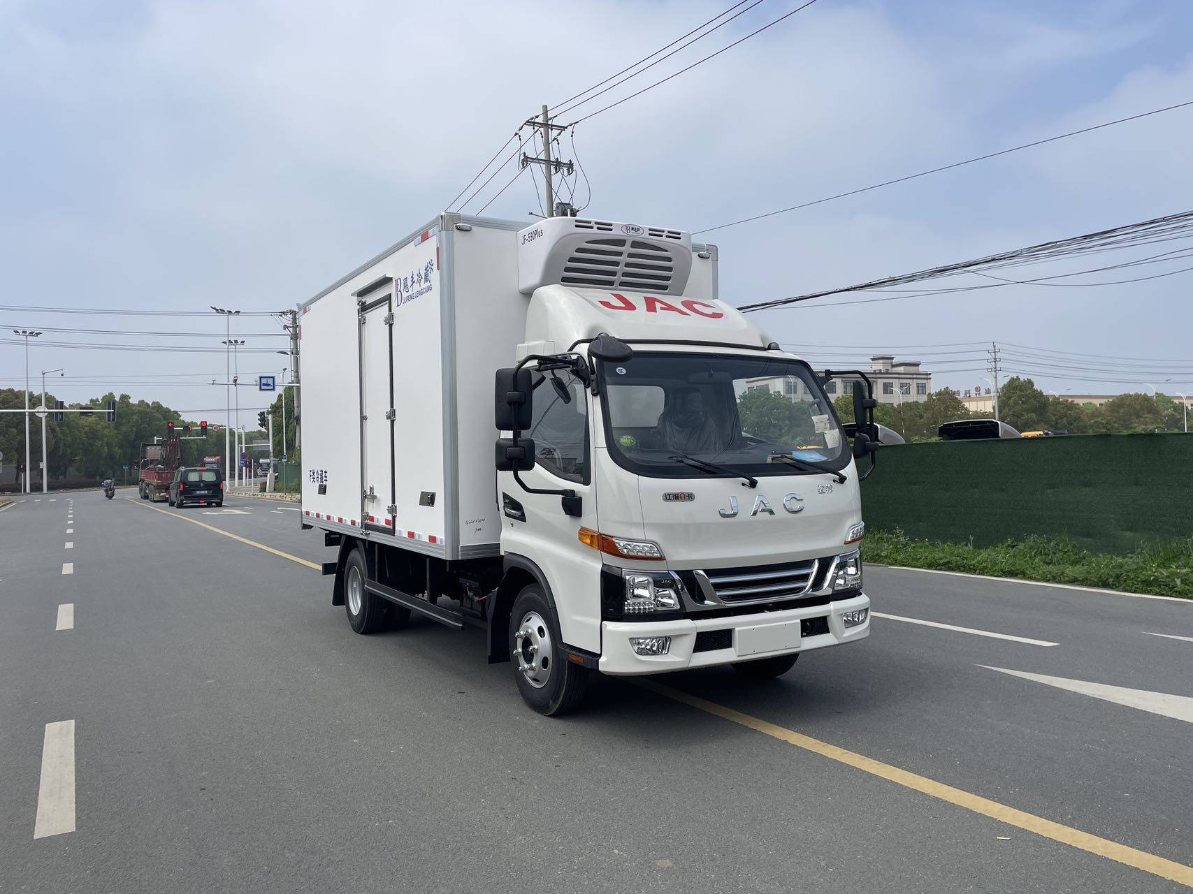 4米2江淮骏铃v5冷藏车多少钱一台