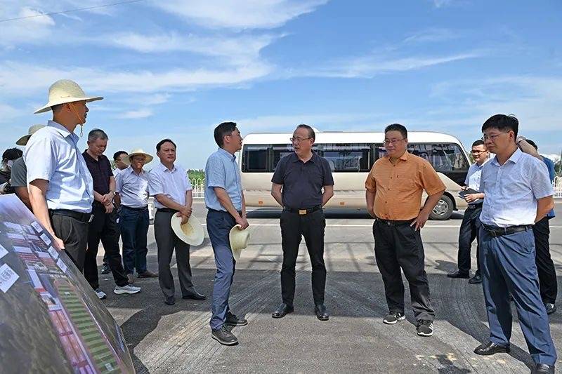 安庆市委书记张祥安:坚决摒弃侥幸心理过关思想推拖作风