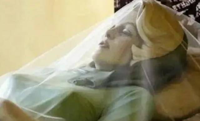 62年梦露被发现死在家中,时隔44年,美国cia才拿出一份窃听报告