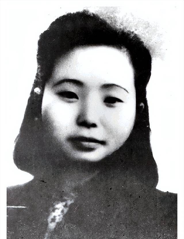 江姐唯一的儿子留学美国后不回国,坦言:母亲的遗愿,只完成一半_江竹筠