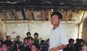 那位感动中国的支教老师,曾刺痛大众眼睛,已任县领导近3年