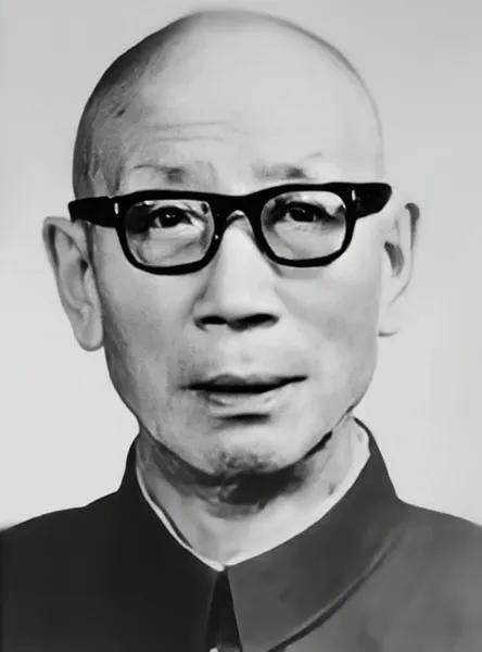 新四军主力第4师,下辖4个旅的政委,都被授予什么军衔?