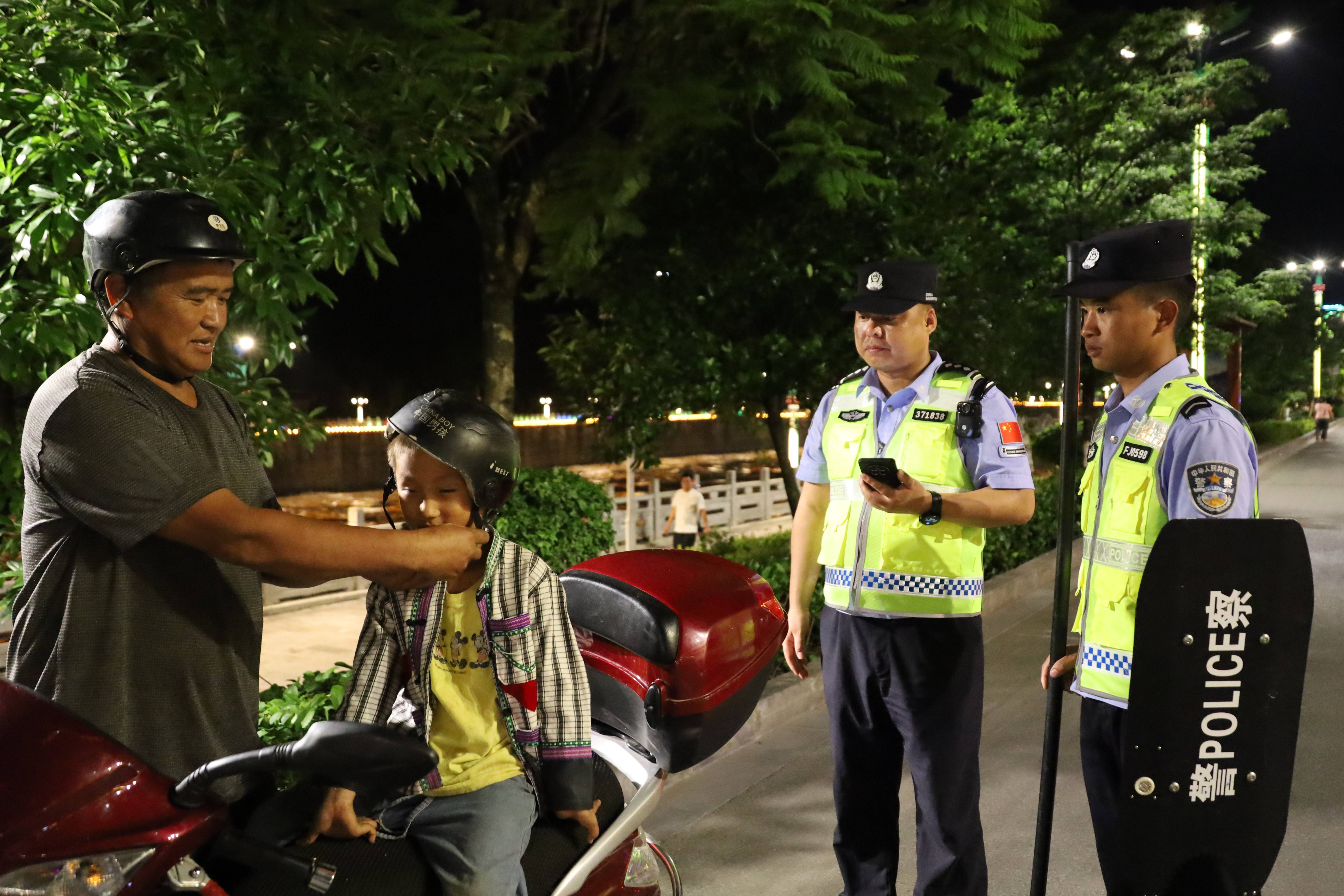 三项创建 | 云南上帕所守护"平安夜" 照亮"百姓心"