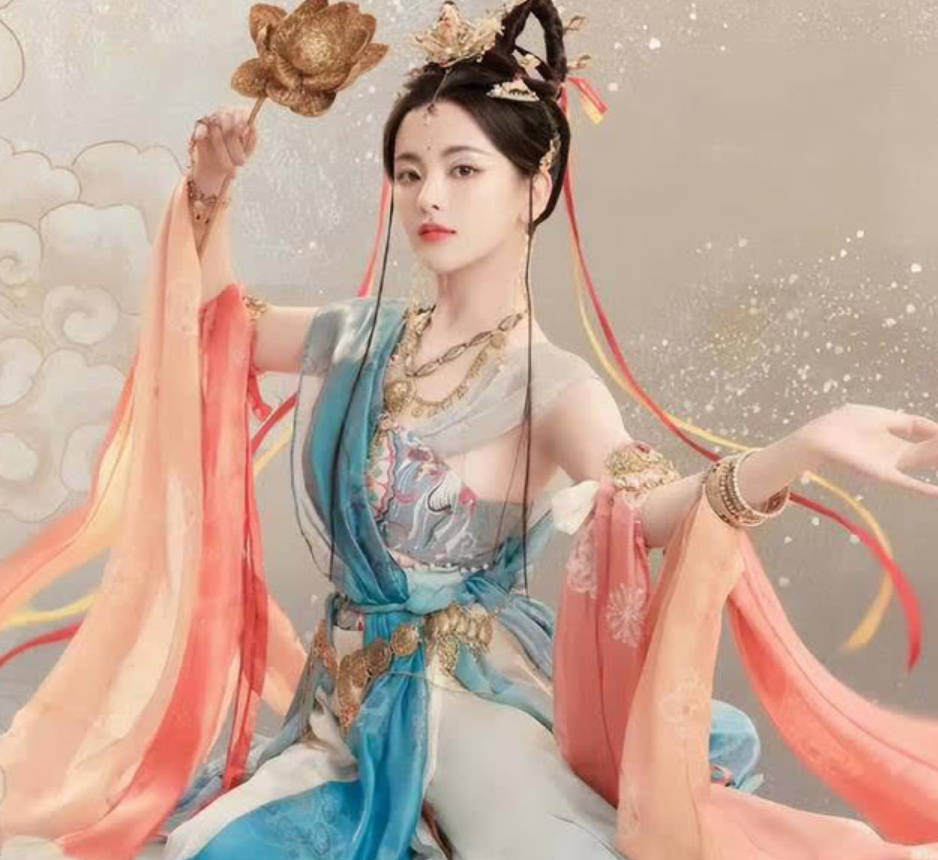 杨超越cos敦煌神女,竟神似杨玉环,犹如仙女下凡!