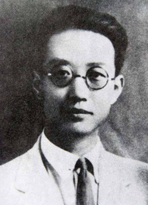 回顾瞿秋白唱《国际歌》赴死,向敌人提出两个要求,令人潸然泪下