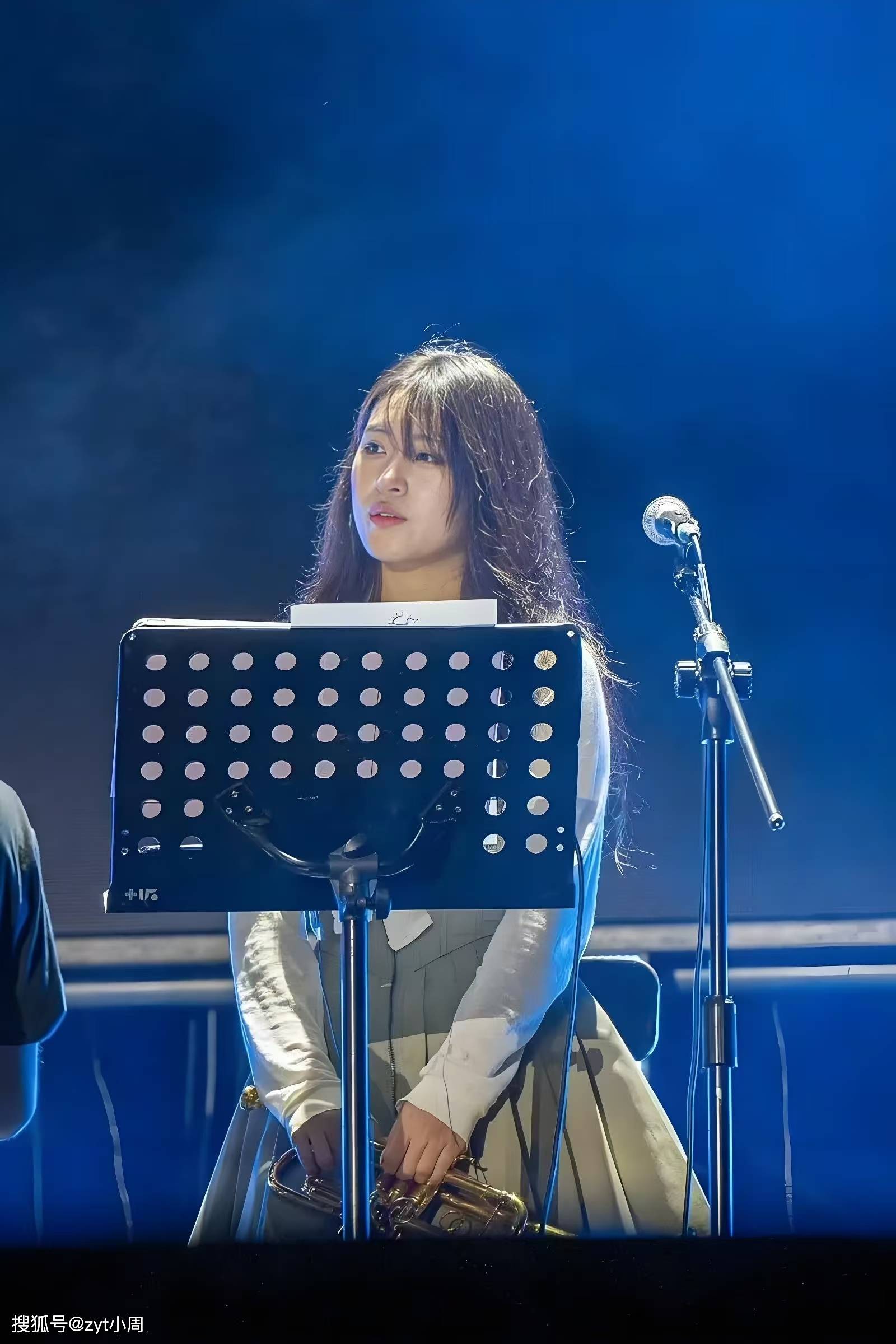 谁能拒绝一个能吹小号的御姐