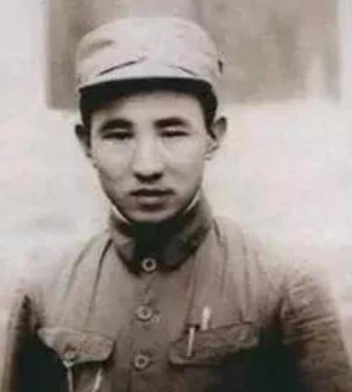 长征路上的"第一师长",1955年未参加授衔,三年后为他补授上将