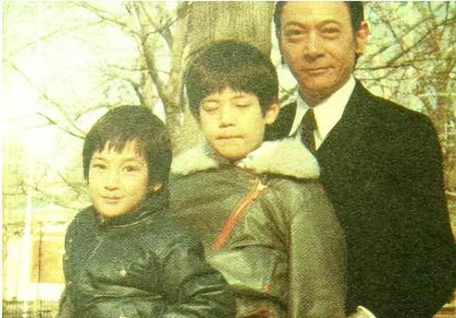 蒋介石之孙蒋孝勇身患绝症回大陆祭祖,临终遗言:蒋