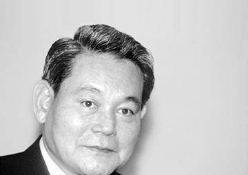 三星会长李健熙,一世英名毁于"买春"事件,坐拥173亿美元去世