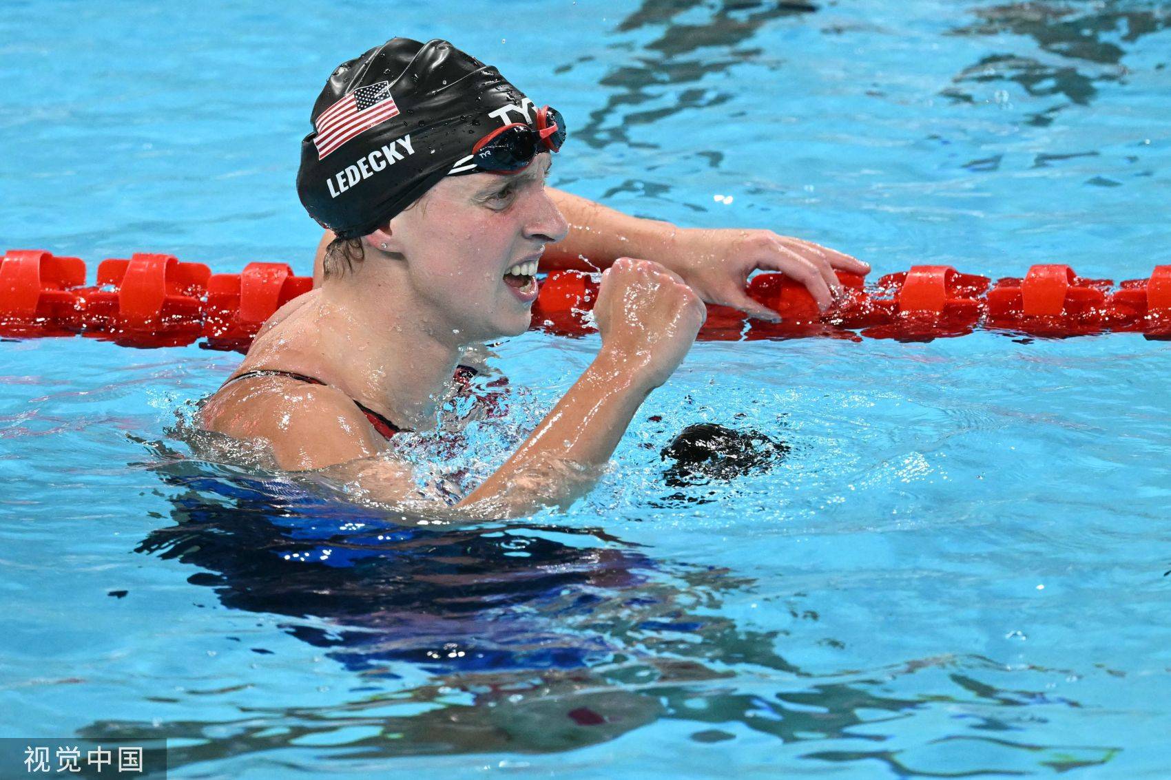 女子1500米自由泳决赛:李冰洁第五 莱德基破纪录摘金