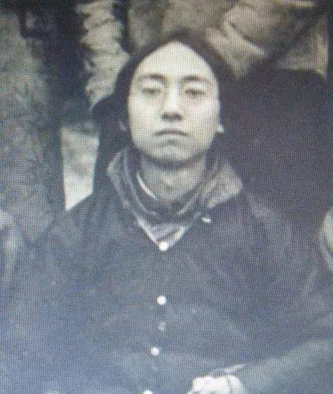 民国奇女子潘小璜,一天收千封情书,真实身份惊呆众人,还是男的