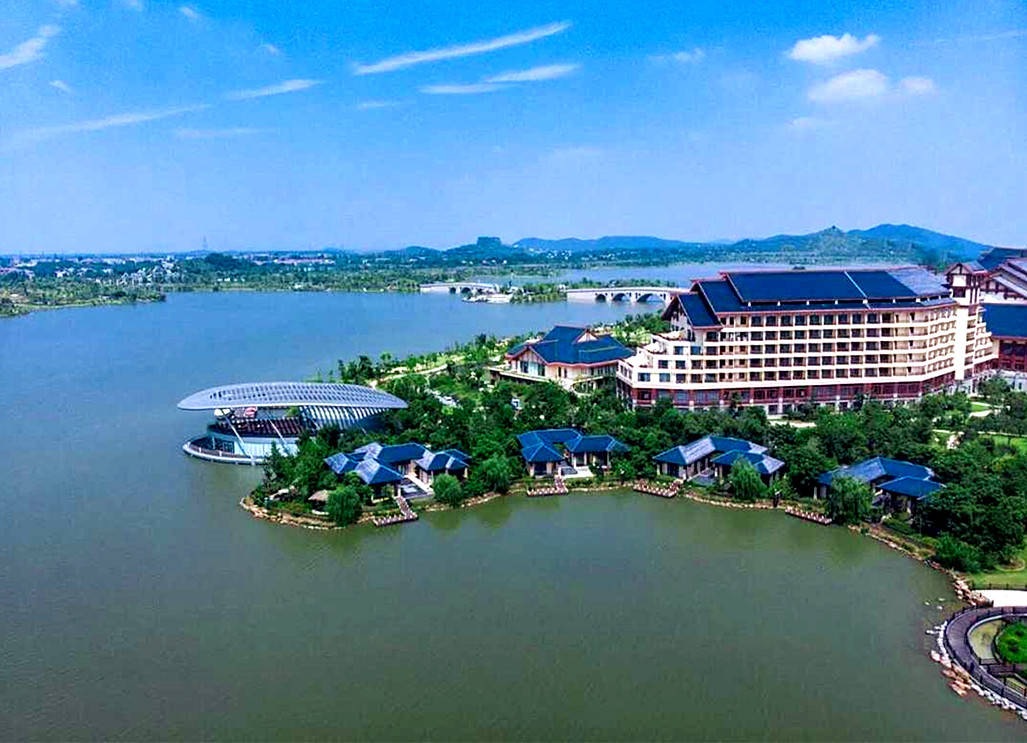 上图:湖北省汉川市马口镇境内的天屿湖风光.