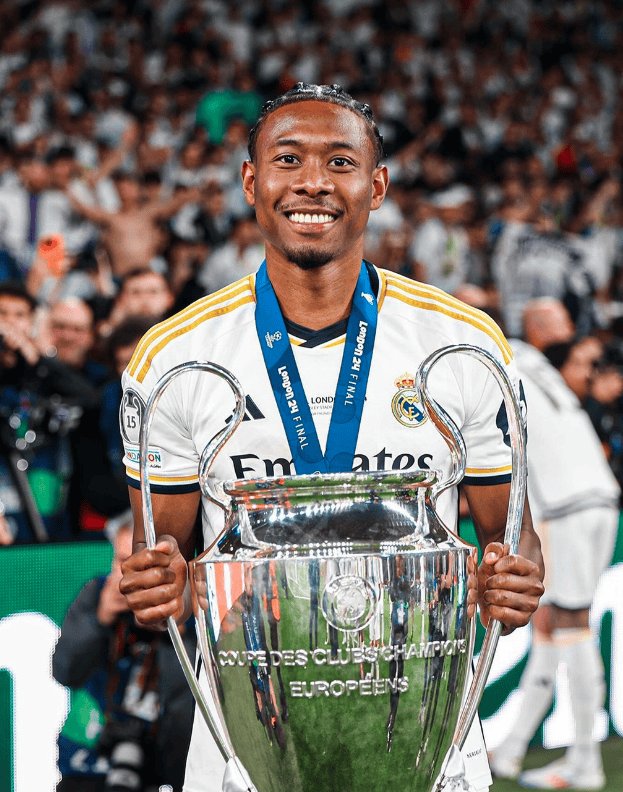 星空体育报:皇马对阿拉巴保持耐心