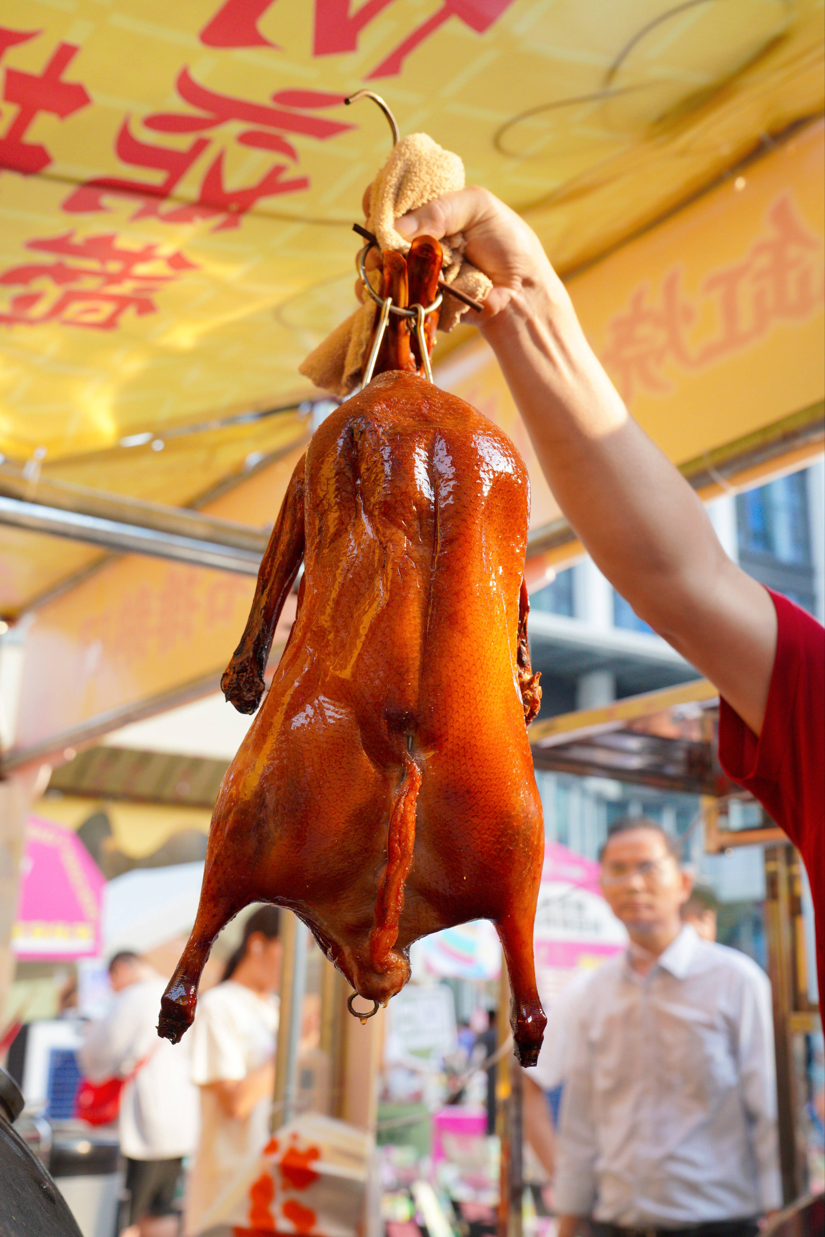 东莞美食盛宴来了,"吃烧鹅·进莞来"暨东莞餐饮八八节举行