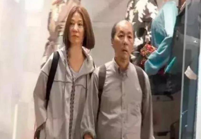 2004年,富商许立信卖掉公司,给140名员工每人分400万