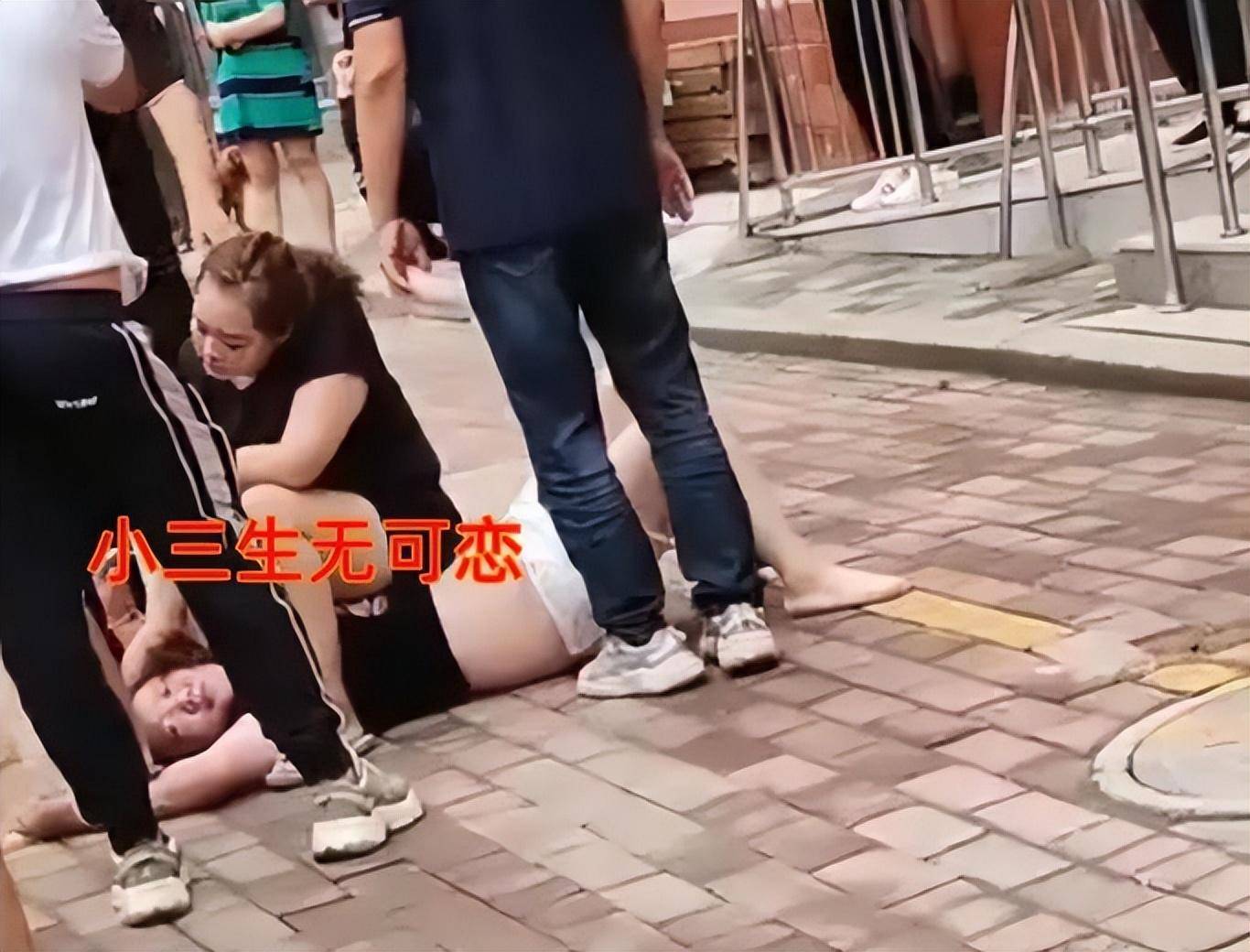 女子带娘家人抓小三,揪住衣服问她:贴钱给我男人买内裤,你图啥
