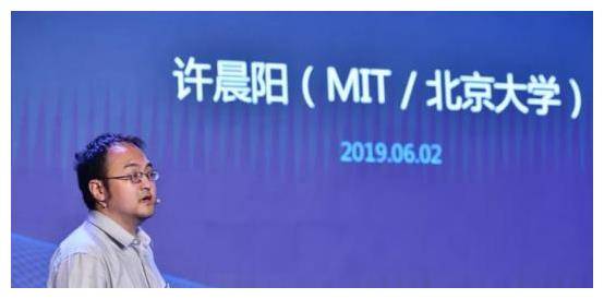 天才物理学家尹希,放弃中国国籍成哈佛最年轻教授,一席话发人深省