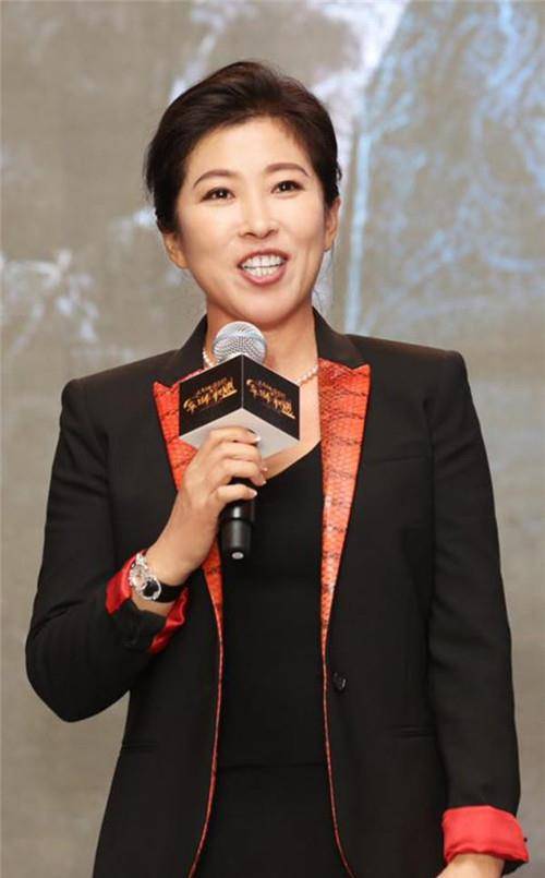 体操冠军吴冰:卷走40多亿逃往国外,今在美国装病拒回_公司_肖文阁