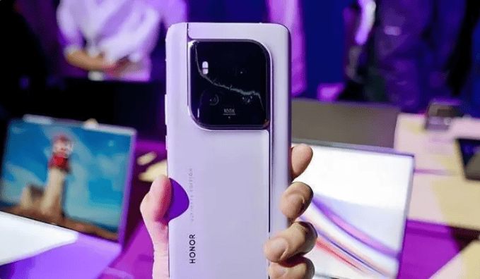 荣耀机型突降1533元,100倍变焦 卫星通信 10倍耐摔性能!