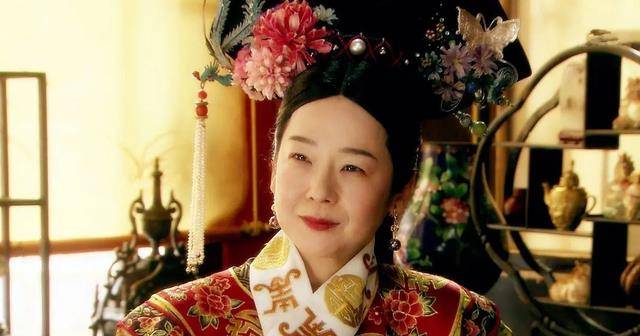 李莲英伺候慈禧"方便",慈禧不悦道:你这手法比安德海差太远